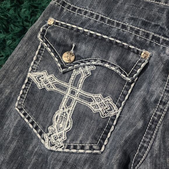 Southpole Premium Jeans Mens 38x30 Cross Embroidered Distressed Hem Denim - Picture 8 of 9